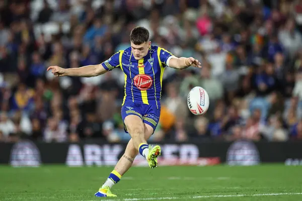 stock image Josh Thewlis of Warrington Wolves converts for a goal during the Magic Weekend match Warrington Wolves vs Leeds Rhinos at Elland Road, Leeds, United Kingdom, 17th August 2024