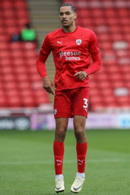 Barnsley 'den Jon Russell Bristol Street Motors Kupası maçında Barnsley, Manchester United U21' e karşı Oakwell, Barnsley, Birleşik Krallık, 20 Ağustos 2024