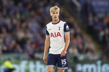 Tottenham Hotspur takımından Lucas Bergvall Premier League maçında Leicester City, Tottenham Hotspur 'a karşı King Power Stadyumu, Leicester, İngiltere, 19 Ağustos 2024