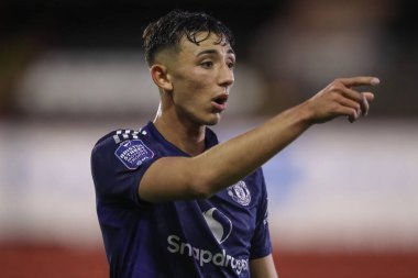 Manchester United 'dan Sonny Aljofree takımına Bristol Street Motors Kupası maçında Oakwell, Barnsley United U21' e karşı 20 Ağustos 2024 'te talimat verdi.