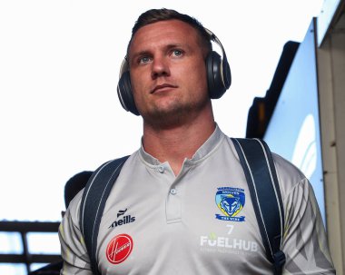 Warrington Wolves takımından Josh Drinkwater, 23 Ağustos 2024 'te oynanan Betfred Süper Lig karşılaşması Castleford Tigers - Warrington Wolves maçından önce geldi.