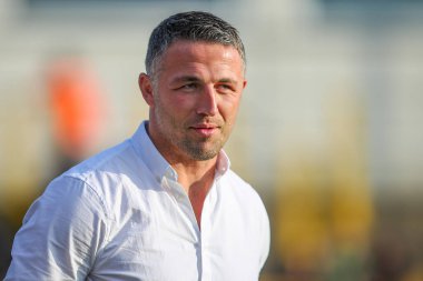 Sam Burgess Warrington Wolves 'un baş antrenörü 23. Betfred Süper Lig karşılaşması Castleford Tigers vs Warrington Wolves' un 23 Ağustos 2024 'teki The Mend-A-Hose Jungle, Castleford, Birleşik Krallık maçından önce geldi.