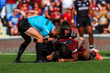 Hakem, 25 Ağustos 2024 'te İngiltere' nin Wimbledon şehrindeki Plough Lane 'de oynanan Betfred Süper Lig 23. Raundunda Londra Broncos - Leigh Leopards maçını denedi.