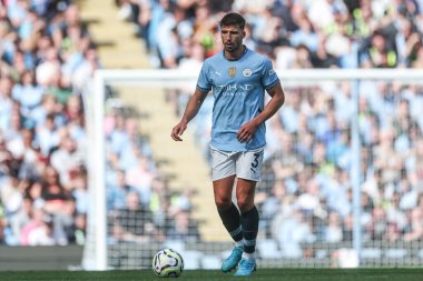 Manchester City 'den Rben Dias Premier League maçında topla birlikte Manchester City, Etihad Stadyumu' nda Ipswich Town 'a karşı, 24 Ağustos 2024