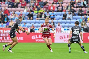 Wigan Warriors takımından Luke Thompson, 25 Ağustos 2024 'te İngiltere' nin Wigan şehrindeki Wigan Stadyumu 'nda oynanan 23.