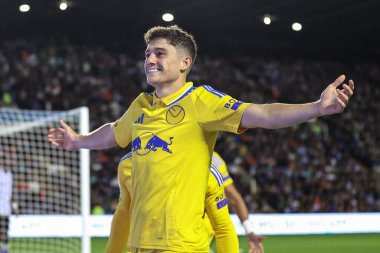 Leeds United takımından Dan James, 23 Ağustos 2024 'te Hillsborough, Sheffield, İngiltere' de Çarşamba günü oynanan Sky Bet Şampiyonası maçında 0-2 'lik galibiyetini kutluyor.