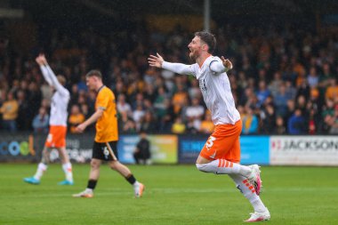 Blackpool 'dan James Husband, 24 Ağustos 2024' te Cambridge 'deki Abbey Stadyumu' nda oynanan Cambridge United-Blackpool maçında 0-1 'lik galibiyetini kutluyor.
