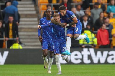 Chelsea 'den Cole Palmer, Premier League maçında Wolverhampton Wanderers Chelsea' ye karşı 25 Ağustos 2024 'te Molineux, Wolverhampton, İngiltere' de oynanan maçta 1-2 'lik galibiyet golünü kutluyor.