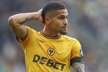 Wolverhampton Wanderers 'dan Joo Gomes Premier League maçında Wolverhampton Wanderers Chelsea' ye karşı Molineux, Wolverhampton, İngiltere, 25 Ağustos 2024