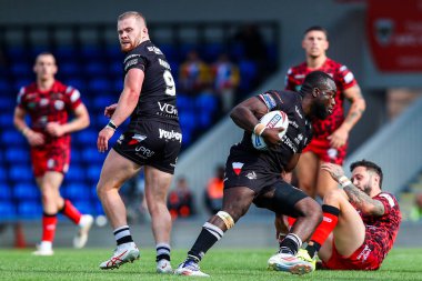 Londra Broncos takımından Sadiq Adebiyi, 25 Ağustos 2024 'te Plough Lane, Wimbledon, İngiltere' de oynanan 23.