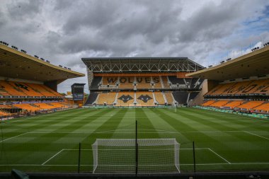 Molineux 'nun Premier Lig maçındaki genel görüşü Wolverhampton Wanderers' ın Chelsea 'ye karşı Molineux, Wolverhampton, Birleşik Krallık' ta 25 Ağustos 2024