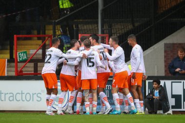 Blackpool 'dan Kyle Joseph, 24 Ağustos 2024' te Cambridge 'deki Abbey Stadyumu' nda oynanan Cambridge United-Blackpool maçında 1-3 'lük galibiyetini kutluyor.