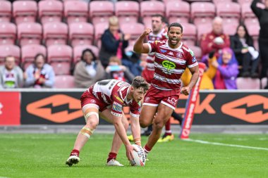 Wigan Warriors 'dan Jack Farrimond, 25 Ağustos 2024' te Wigan Stadyumu 'nda oynanan Betfred Süper Lig 23. Maçı' nda Wigan Warriors 'a karşı Hull FC maçına 20-4 önde gidiyor.