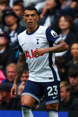 Tottenham Hotspur 'dan Pedro Porro, Premier Lig maçında Tottenham Hotspur' a karşı Everton 'a karşı Tottenham Hotspur Stadyumu, Londra, 24 Ağustos 2024