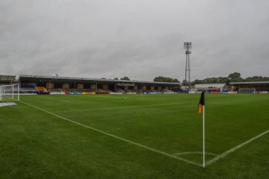 Cambridge United 'ın 24 Ağustos 2024' te Cambridge 'deki Abbey Stadyumu' nda oynanan ve Cambridge United ile Blackpool maçının oynandığı maçın önündedir.