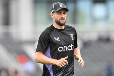 İngiltere 'den Chris Woakes 24 Ağustos 2024' te Old Trafford, Manchester 'da oynanan 1. Rothesay 1. Rothesay Test Maçı öncesi ısınma maçında