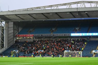 Blackpool taraftarları Carabao Kupası maçı öncesinde Blackburn Rovers, Blackpool 'a karşı Ewood Park, Blackburn, Birleşik Krallık, 27 Ağustos 2024