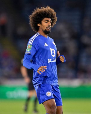 Leicester City 'den Hamza CHOUDHURY Carabao Kupası maçı sırasında Leicester City, King Power Stadyumu' nda Tranmere Rovers 'a karşı, 27 Ağustos 2024
