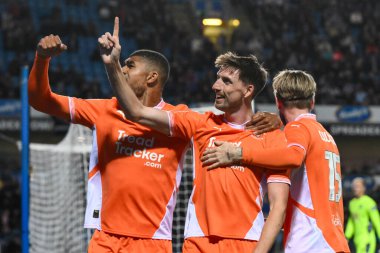 Blackpool 'dan Jake Beesley, 27 Ağustos 2024' te Blackburn, İngiltere 'deki Blackburn Park' ta oynanan Blackburn Rovers-Blackpool Carabao Kupası maçında 1-1 kazanma hedefini kutluyor.