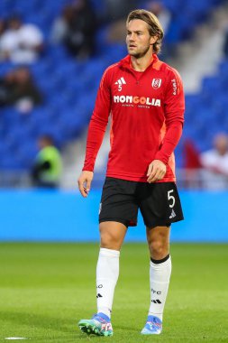 Maç öncesi ısınma maçında Fulham 'lı Joachim Andersen Carabao Kupası karşılaşmasında Birmingham City, St Andrews, Birmingham, Birleşik Krallık' ta, 27 Ağustos 2024