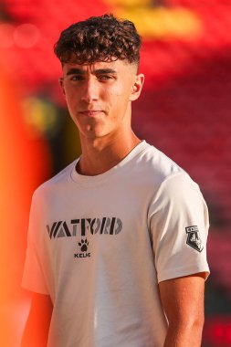 Watford 'dan Leo Ramirez-Espain, Carabao Kupası karşılaşması öncesinde İngiltere' nin Watford şehrinde oynanan Vicarage Road, Watford, Plymouth Argyle maçından önce Vicarage Road Stadyumu 'na geldi.