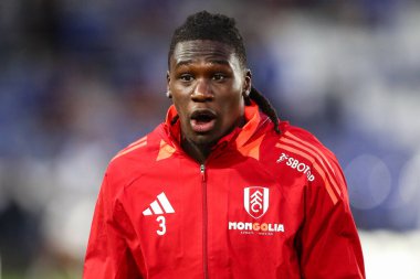Maç öncesi ısınma öncesinde Fulham 'dan Calvin Bassey Carabao Kupası maçında Birmingham City, St Andrews, Birmingham, Birleşik Krallık' ta 27 Ağustos 2024 'te Fulham' a karşı.