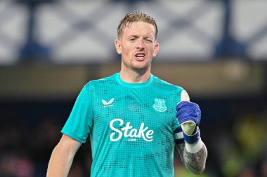 Everton 'dan Jordan Pickford, 27 Ağustos 2024' te Goodison Park, Liverpool 'da oynanan Everton-Doncaster maçında tepki gösterdi.