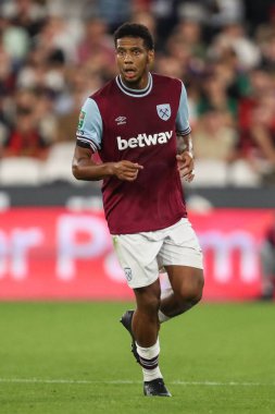 West Ham Kupası karşılaşmasında West Ham United ile Londra 'daki Bournemouth karşılaşması sırasında West Ham United takımından Jean-Clair Todibo, 28 Ağustos 2024' te Londra Stadyumu 'nda