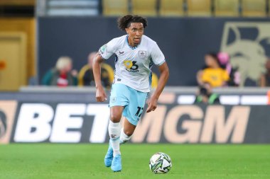 Burnley 'den Bashir Humphreys, 28 Ağustos 2024' te İngiltere 'nin Molineux kentinde oynanan Carabao Kupası karşılaşmasında Wolverhampton Wanderers' a karşı.
