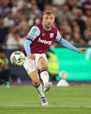 West Ham United takımından Jarrod Bowen, 28 Ağustos 2024 'te Londra' daki Londra Stadyumu 'nda oynanan West Ham United-Bournemouth maçında kalede şut çekti.