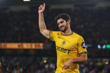 Wolverhampton Wanderers takımından Gonalo Guedes, Carabao Cup maçında Wolverhampton Wanderers 'ın Burnley' e karşı 28 Ağustos 2024 'te oynanan Molineux, Wolverhampton, Birleşik Krallık maçında 2-0 kazanma golünü kutluyor.