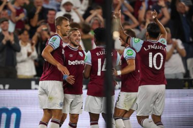 West Ham United takımından Jarrod Bowen, 28 Ağustos 2024 'te Londra' daki Londra Stadyumu 'nda oynanan West Ham United-Bournemouth maçında 1-0 kazanma golünü kutluyor.