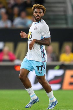 Burnley 'li Lyle Foster Carabao Kupası maçı sırasında Wolverhampton Wanderers, Burnley' e karşı Molineux, Wolverhampton, Birleşik Krallık, 28 Ağustos 2024