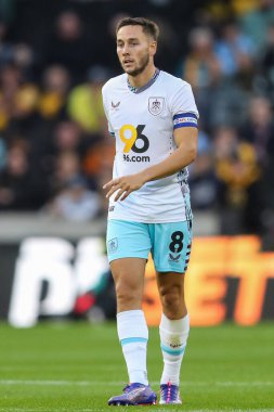Burnley 'den Josh Brownhill Carabao Kupası maçı sırasında Wolverhampton Wanderers, Burnley' e karşı Molineux, Wolverhampton, Birleşik Krallık, 28 Ağustos 2024