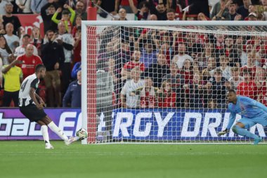 Newcastle United takımından Alexander Isak, 28 Ağustos 2024 'te İngiltere' nin Nottingham City Ground kentinde oynanan Carabao Kupası 'nda oynanan Nottingham Forest - Newcastle United maçında penaltı atışında penaltı aldı.