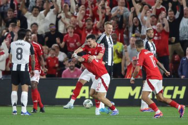 Nottingham Ormanı 'ndan Jota Silva, 28 Ağustos 2024' te Nottingham Forest Newcastle United 'a karşı oynanan Carabao Kupası maçında 1-1' lik galibiyetini kutluyor.