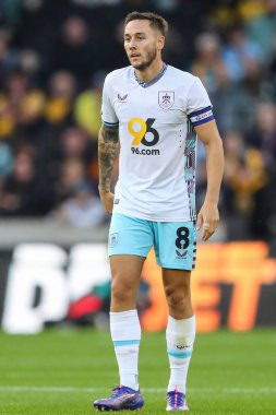 Burnley 'den Josh Brownhill Carabao Kupası maçı sırasında Wolverhampton Wanderers, Burnley' e karşı Molineux, Wolverhampton, Birleşik Krallık, 28 Ağustos 2024
