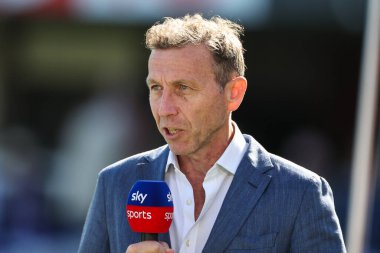 Michael Atherton, İngiltere Erkekler - Sri Lanka 2. Rothesay Deneme Maçı 'nın öncesinde Lords, Londra, Birleşik Krallık, 29 Ağustos 2024