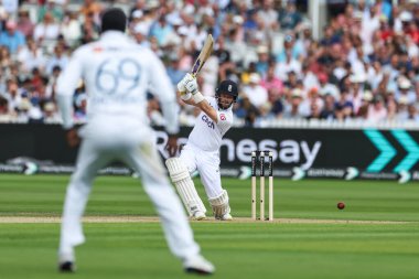 İngiltere 'den Ben Duckett, İngiltere Erkekler vs Sri Lanka 2. Rothesay Deneme Maçı 1' de, Londra, Birleşik Krallık 'ta 29 Ağustos 2024' te 4 puan aldı.