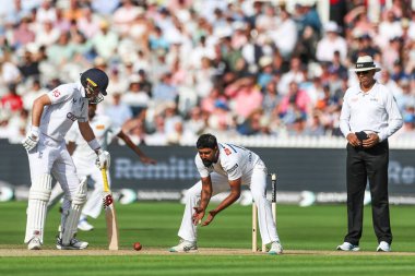 Sri Lanka 'dan Prabath Jayasuriya, İngiltere Erkekler - Sri Lanka 2. Rothesay Deneme Maçı 1.