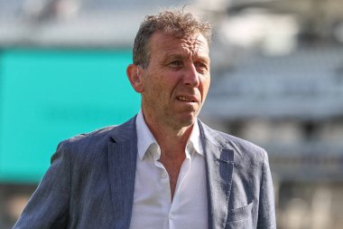 Eski İngiltere uluslararası Michael Atherton İngiltere - Sri Lanka 2. Rothesay Deneme Maçı 2. Lords, Londra, İngiltere, 30 Ağustos 2024