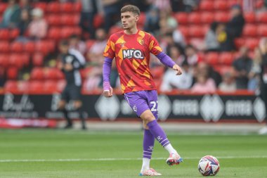 Maç öncesi ısınma oturumunda Watford 'dan James Morris 1 Eylül 2024' te İngiltere 'de Bramall Lane, Sheffield' de Sheffield United ve Watford maçında