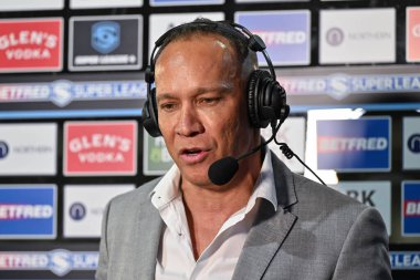 Leigh Leopards 'ın baş antrenörü Adrian Lam, 30 Ağustos 2024' te Leigh Spor Köyü, Leigh, İngiltere 'de oynanan 24. Betfred Süper Lig karşılaşması' nda Leigh Leopards 'ın Warrington Wolves' a karşı oynadığı maç sonrası bir röportajda konuşma yaptı.