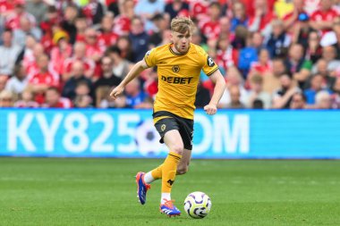 Wolverhampton Wanderers takımından Tommy Doyle Premier League maçında Nottingham Forest, Wolverhampton Wanderers 'a karşı 31 Ağustos 2024' te City Ground, Nottingham, Birleşik Krallık 'ta topa ilk vuruşunu yaptı.