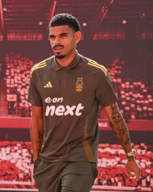 Nottingham Ormanı 'ndan Morgan Gibbs-White, Nottingham Forest' a karşı Wolverhampton Wanderers maçı öncesinde 31 Ağustos 2024 'te İngiltere' nin Nottingham şehrinde geldi.
