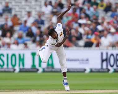 Sri Lanka 'dan Milan Rathnayake, İngiltere - Sri Lanka 2. Rothesay Deneme Maçı 3.