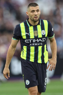 Manchester City 'den Mateo Kovai Premier League maçı sırasında West Ham United Manchester City' ye karşı Londra Stadyumu 'nda 31 Ağustos 2024