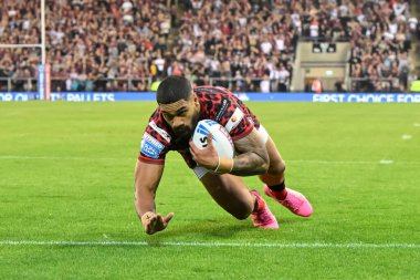 Leigh Leopar takımından Ricky Leutele, 30 Ağustos 2024 'te Leigh Spor Köyü' nde oynanan Betfred Süper Lig 24. Raundda Leigh Leopards - Warrington Wolves maçında 4-0 Leigh 'e karşı galibiyet elde etmeye çalışıyor.