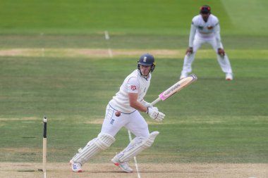 İngiltere 'den Matthew Potts, İngiltere' ye karşı Sri Lanka 2. Rothesay Deneme Maçı 3.