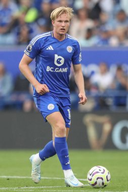 Leicester City 'den Victor Kristiansen Premier Lig maçı sırasında Leicester City, Aston Villa' ya karşı King Power Stadyumu, Leicester, Birleşik Krallık 'ta 31 Ağustos 2024